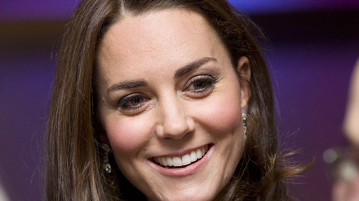 Kate Middleton fiatalosabb stílusra vált