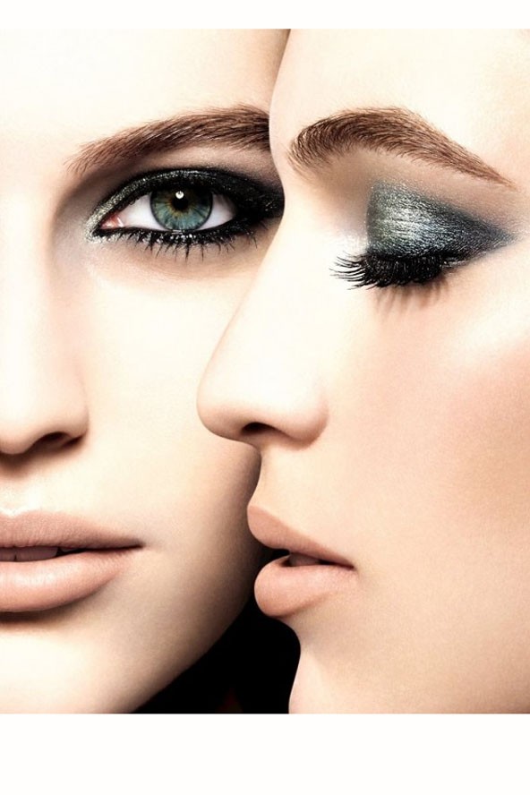 Axente Vanessa megtanít gyönyörűen sminkelni