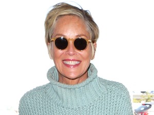 Ezzel a fiatal pasival ünnepelte Sharon Stone a 60. szülinapját