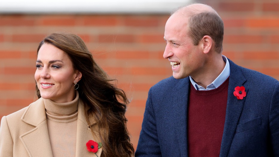 Katalin hercegné és Vilmos herceg sem tudott ellenállni a hercegnőnek öltözött kislánynak | Fotó: Max Mumby/ Indigo