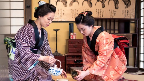 Sok ezer órát gyakorolják ezt a szertartást a japánok, ami nemcsak az egészségre, de a lelki békére is jótékonyan hat