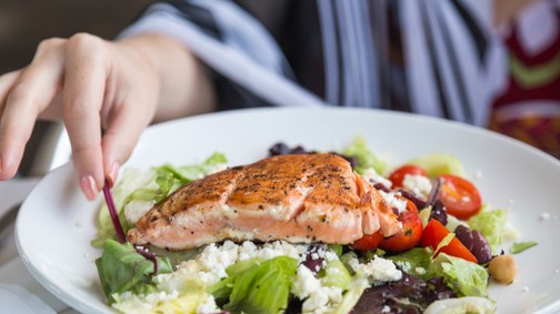 Ez a világ legegészségesebb 3 fogásos menüje: csökkenti a gyulladást és javítja az agy egészségét is