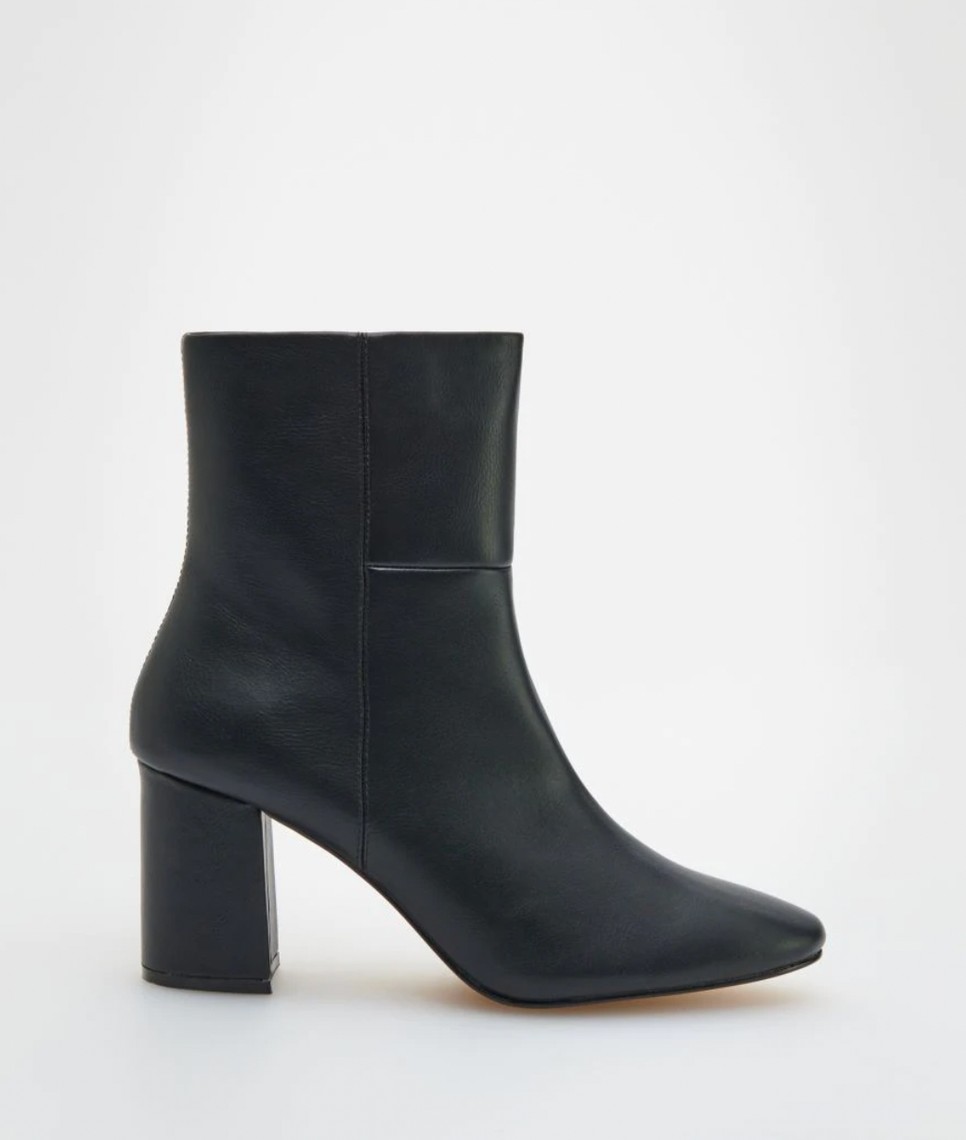 Csizma RESERVED 14 995 Ft