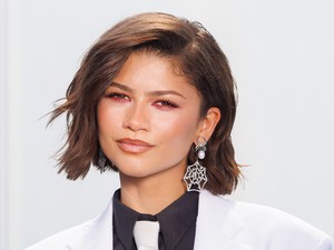Zendaya csipkés meztelenruhája az egyik legkifinomultabb darab, amit valaha láttunk