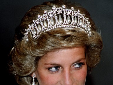 Sosem látott képek kerültek elő Diana hercegnőről