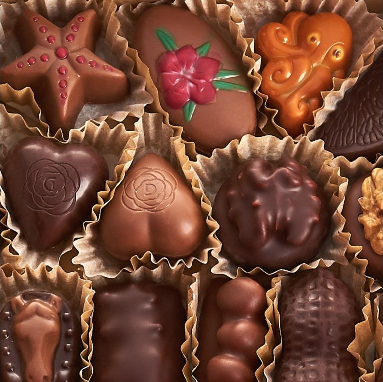 Medio csokoládé válogatás GHRAOUI ghraouichocolate.com