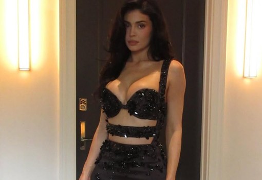 Timothée Chalamet és Kylie Jenner szerelme beragyogta az Oscar-gálát: minden érintésüktől és csókjuktól izzott a levegő