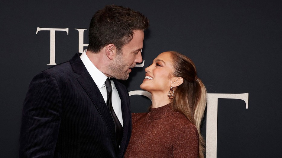  Ben Affleck és Jennifer Lopez a vörös szőnyegen turbékolnak