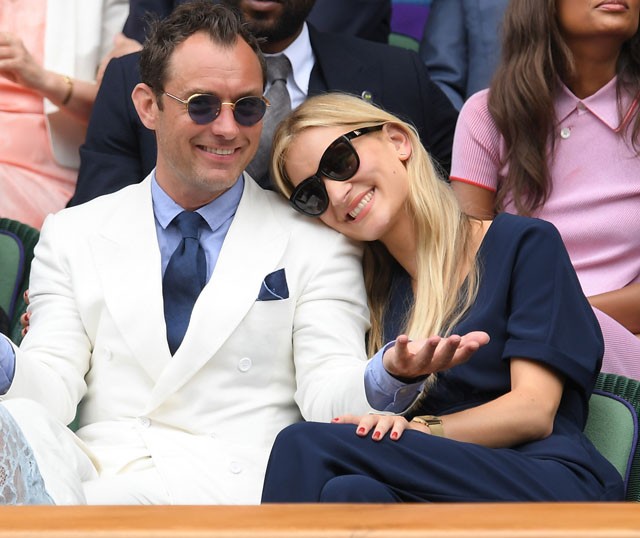 Megszületett Jude Law hatodik gyermeke