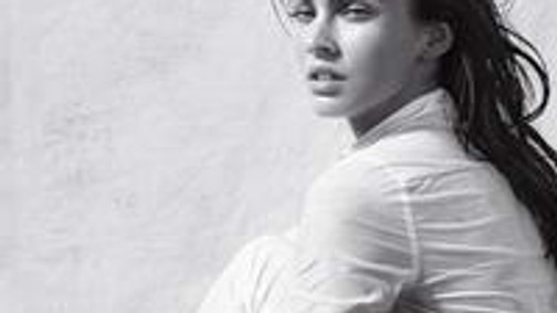 Megan Fox az Armaninak pózol!