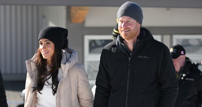 Meghan Markle és Harry herceg elképesztően ütős fotóval üzent a királyi családnak