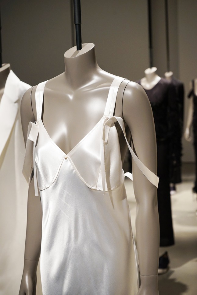 Egy csipetnyi Calvin Klein a délutáni kávé mellé!