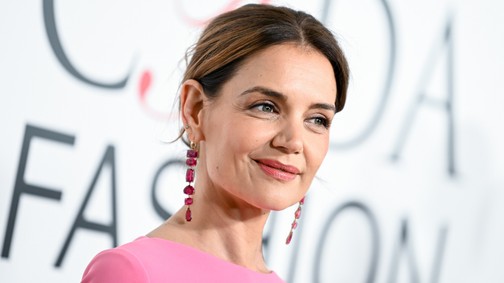 Így néz ki smink nélkül Katie Holmes, váratlan videóval lepte meg követőit a színésznő