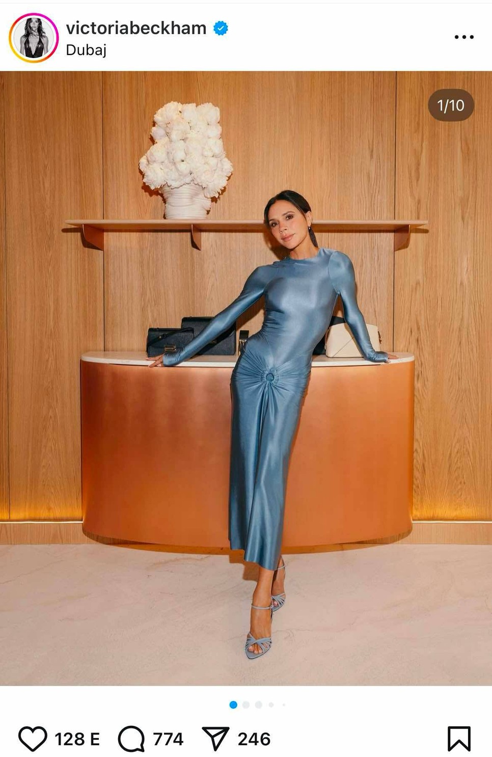 Letisztult forma, ragyogó textúra, Victoria Beckham a minimalista csillogás tökéletes megtestesítője