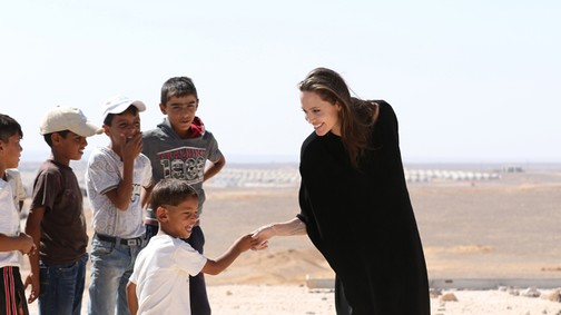 Angelina Jolie szíriai menekülttáborba látogatott el