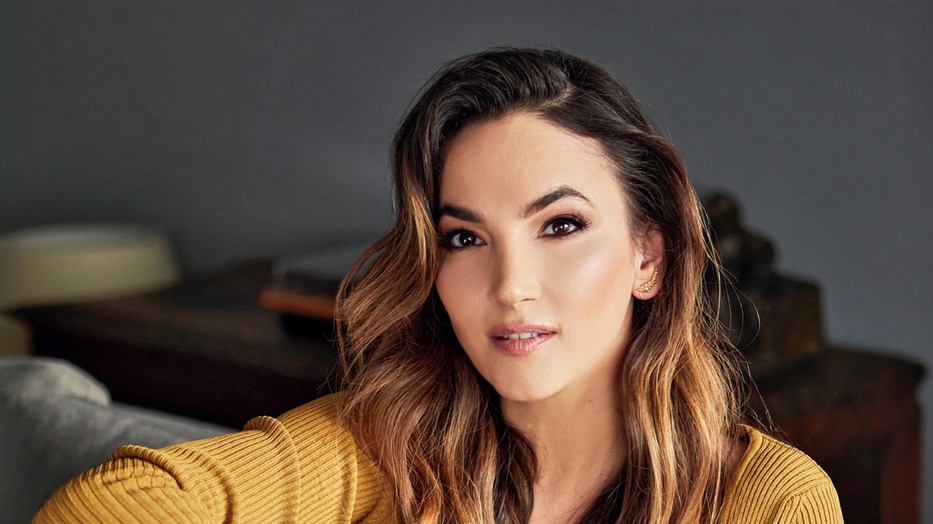 Annoni Zita jól megérdemelt pihenését tölti