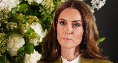 Katalin hercegné mesébe illő szettben tündökölt, valósággal beragyogta a palota kerti partiját