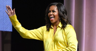 Konkrétan káprázik a szemünk és megvakít Michelle Obama 1,2 millió forintos csizmája