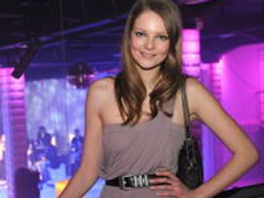 Enikő-bomba robbant a Women of the Yearen!