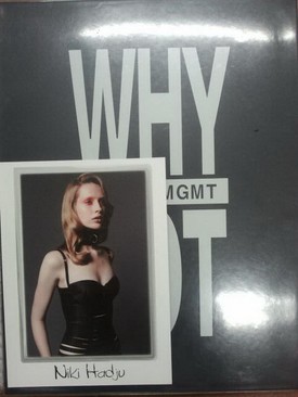 Hajdu Niki @Attractive showkártyája