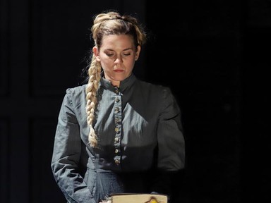 ˝Örömet okoz, ha a színjátszáson keresztül megfogalmazhatom, ami érdekel˝- Bata Évával beszéltünk