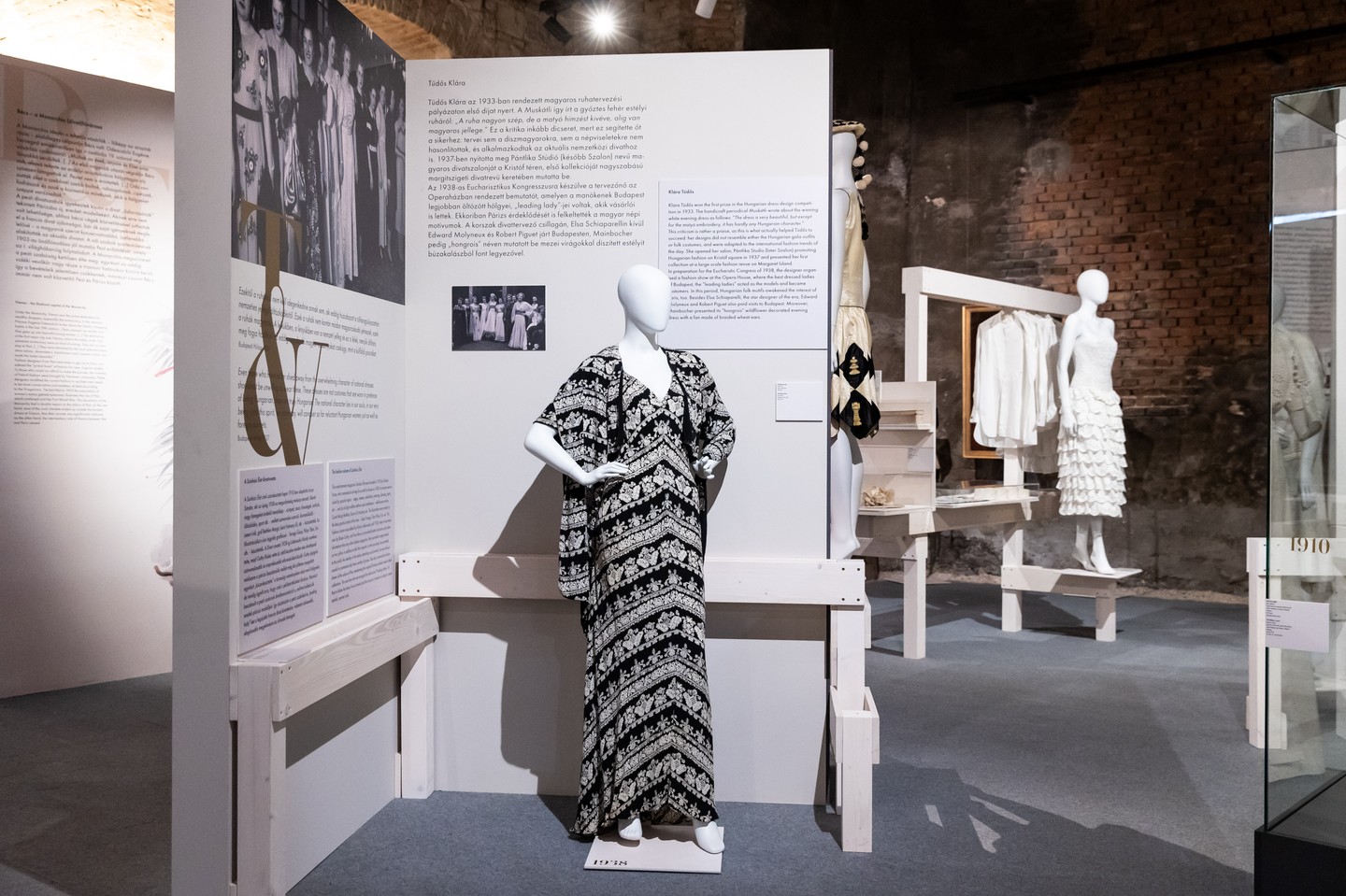 A Divat és város kiállítás 