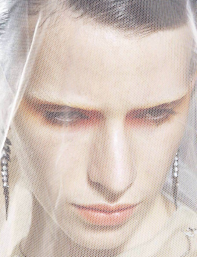 Szepesi Melinda a Harper`s Bazaar éjszakai madárkája