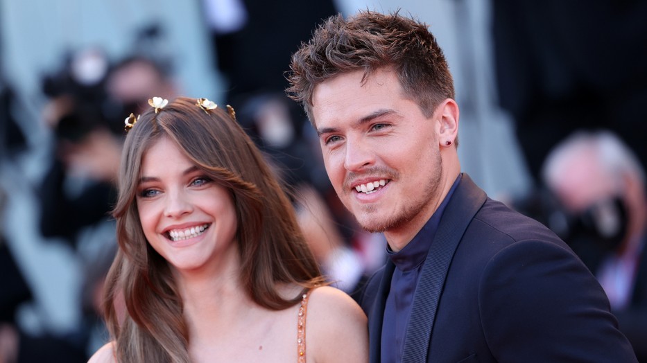 Palvin Barbara és Dylan Sprouse fotójából csak úgy árad a vibrálás