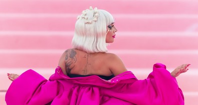 Minden idők 14 legkockázatosabb vörös szőnyeges pillanata