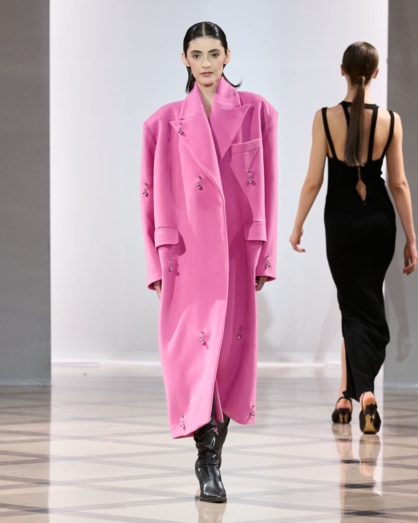 KATASZEGEDI 2025-2026 őszi-téli kollekció bemutatója a Mercedes-Benz Bucharest Fashion Week-en 