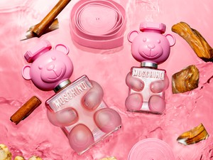 Imádtad a Barbie rózsaszín világát? Akkor ezt a parfümöt is szeretni fogod!