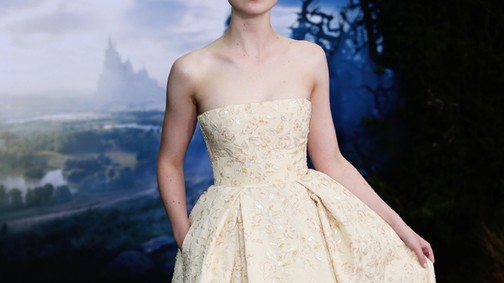 Elle Fanning meséből lépett ki