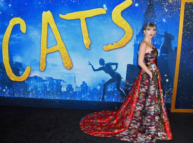 Taylor Swift olyan volt, mint egy gyönyörű Disney-hercegnő a Macskák premierjén
