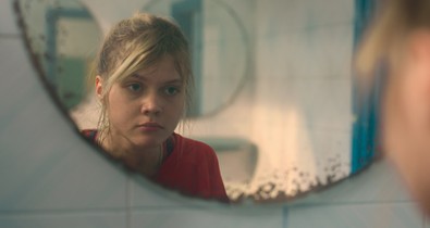 22 éves, és már megkapta a Magyar Filmkritikusok legjobb női főszereplőjének díját - Ismerd meg Román Katalint