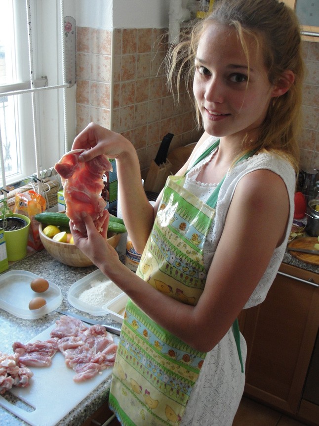  Ilyen szépen kicsontoztam a combokat.