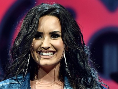 Demi Lovato utálja a vastag combját, de most megmutatta