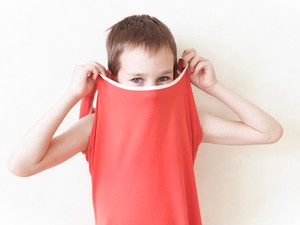 Transznemű osztálytársuk miatt vették ki fiukat az iskolából!