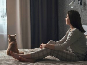 A szezonális affektív zavar tünetei és kezelése: Hogyan őrizhetjük meg érzelmi stabilitásunkat?