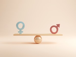 Nők a munkahelyi diszkrimináció hálójában: Alacsonyan értékelt teljesítmény és annak következményei