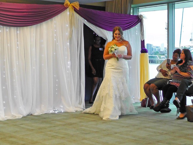 A Lilian Mayro bemutató