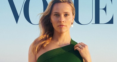 Elképesztő családi fotó: Reese Witherspoon az anyukájával és a lányával