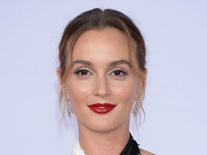 Leighton Meester Blair Waldorfot is megszégyenítő szexi ruhában az AMA gálán