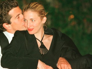 Ki volt Carolyn Bessette, akiért John F. Kennedy Jr. egészen a tragikus halálukig rajongott?