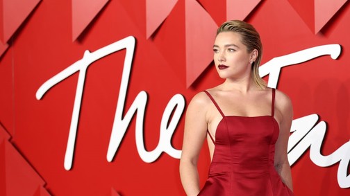 Florence Pugh nadrágban is verhetetlenül gyönyörű a vörös szőnyegen