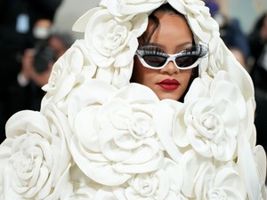 Igen, ezeket a ruhákat tényleg viselték: Íme az elmúlt 10 év legszürreálisabb Met-gála ruhái