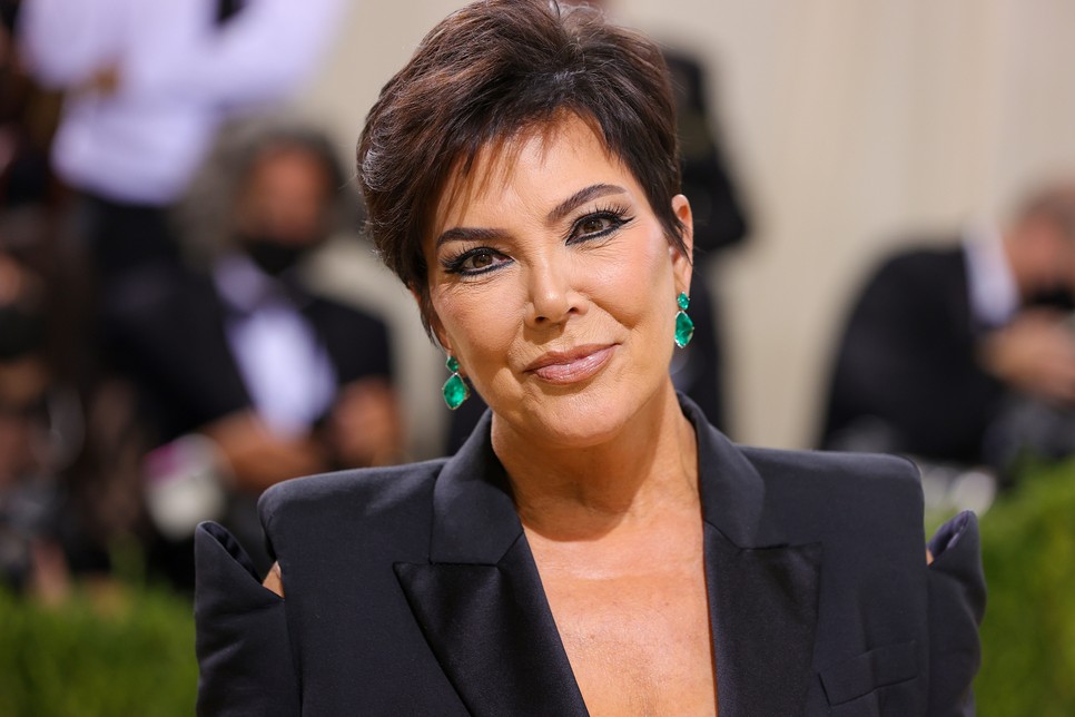 Viszlát, pixie: Kris Jenner évtizedek után frizurát váltott 