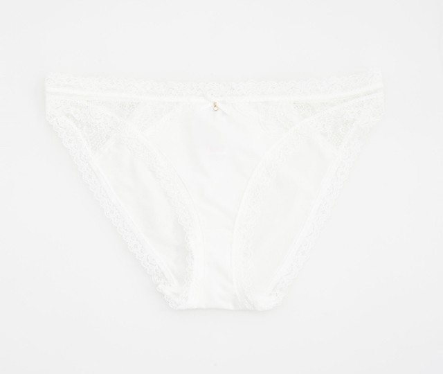 Reserved 1495 ft helyett 1195 ft