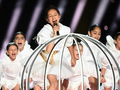 Jennifer Lopez 11 éves kislánya volt a Super Bowl félidei show-jának a legszuperebb meglepetése