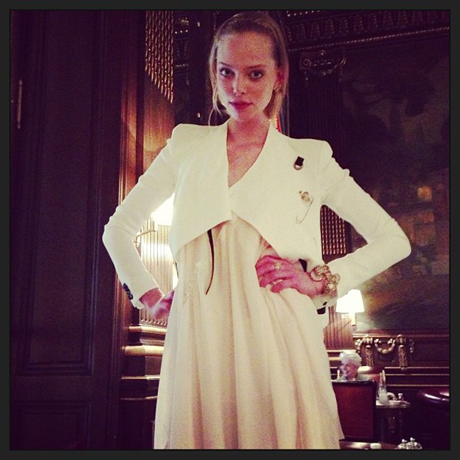 25 évvel fiatalabb topmodellel vigasztalódik az oligarcha