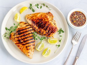 Mutatjuk a legfinomabb csirke-steaket